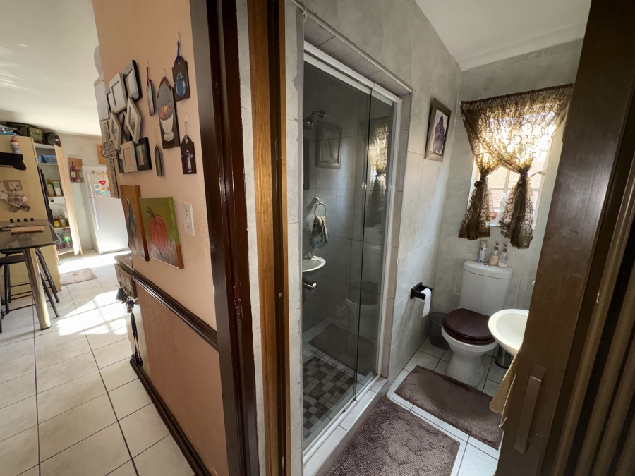 4 Bedroom Property for Sale in Heuwelsig North West